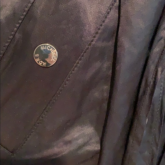 Gorgeous MK trench coat 🧥 + free 🎁 - Picture 6 of 8